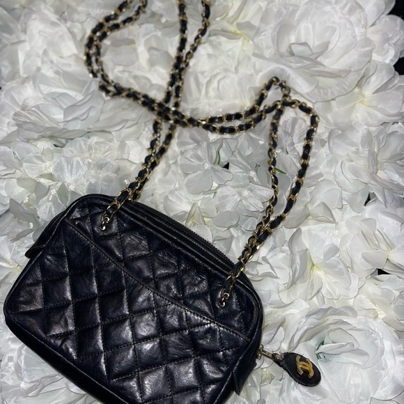 Chanel Matelasse Chain Black Shoulder Bag Vintage With COA - Picture 3 of 11